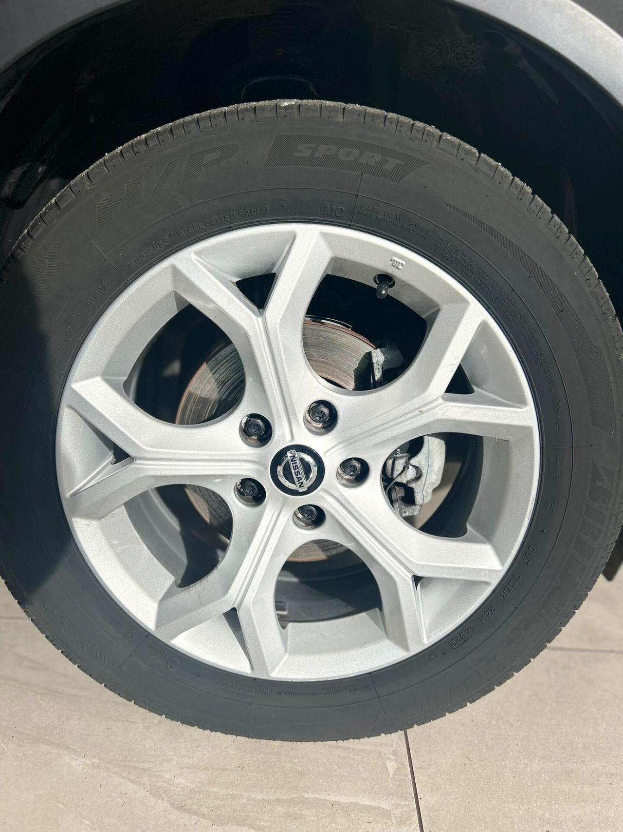 Nissan Juke 1.0 DIG-T 1.0 benzina 114 CV Enigma