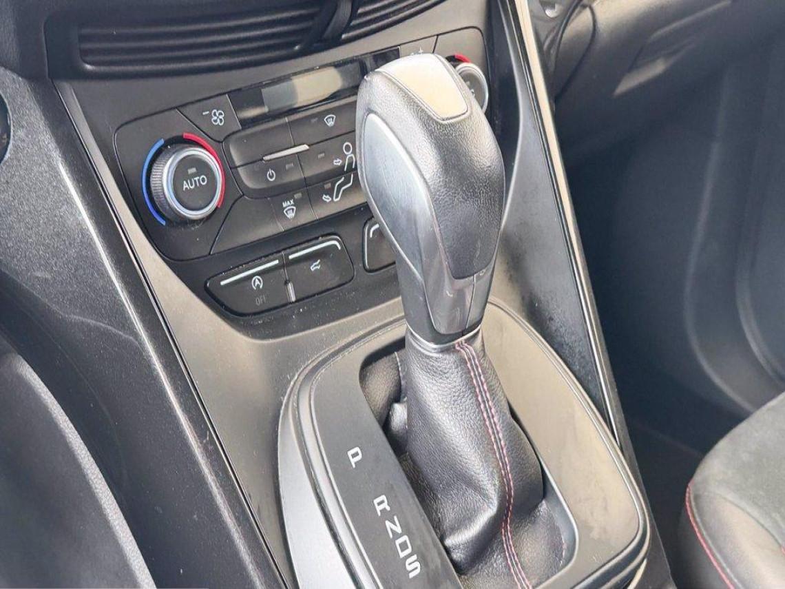 FORD Kuga 1 5 tdci st line ses 2wd 120cv powershift