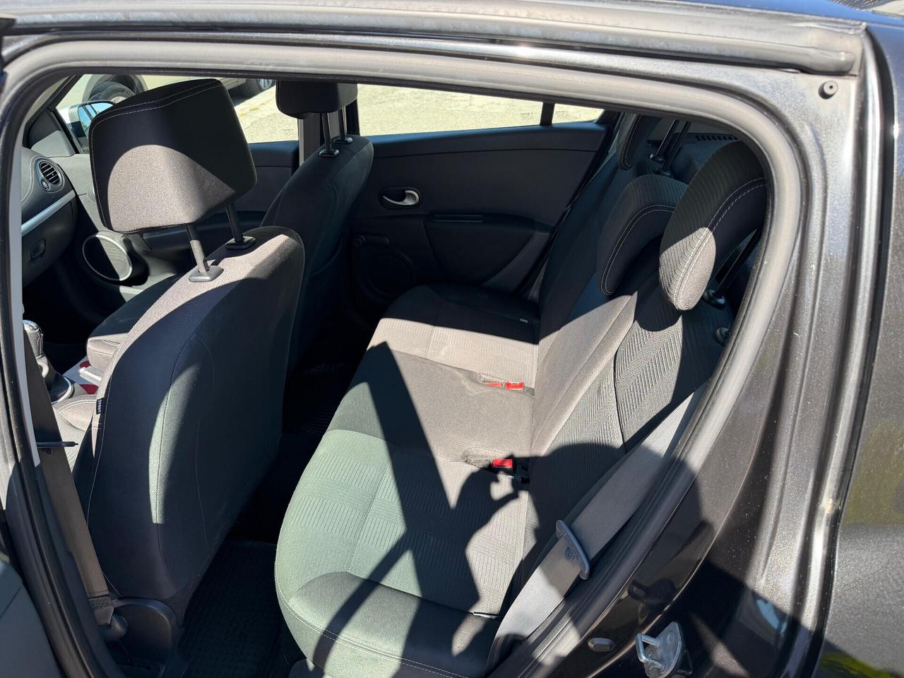 Renault Clio 1.2 16V 5 porte Dynamique