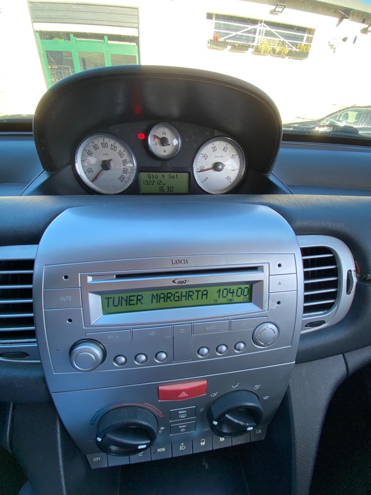 Lancia Ypsilon 1.2 Argento