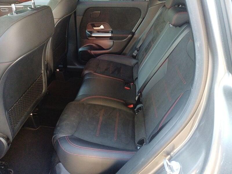 Mercedes-Benz GLA GLA 200 d Automatic Premium NIGHT-PACK