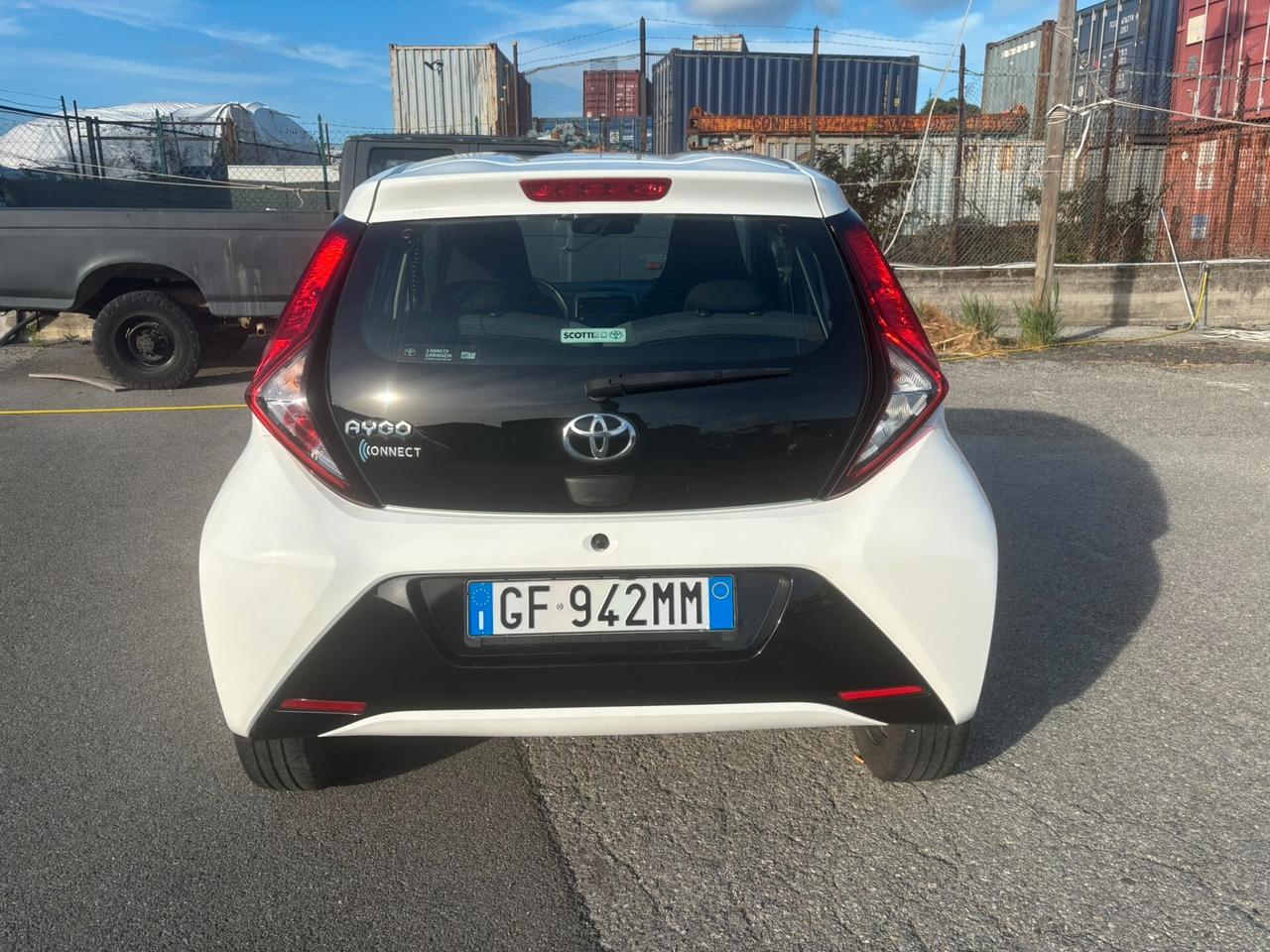 Toyota Aygo Connect 1.0 VVT-i 72 CV 5 porte x-play