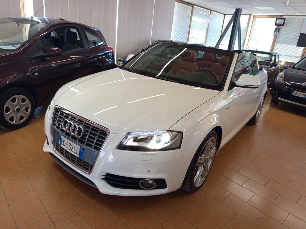 Audi A3 Cabrio 1.6 TDI 105 CV CR Ambition ok neopatentati