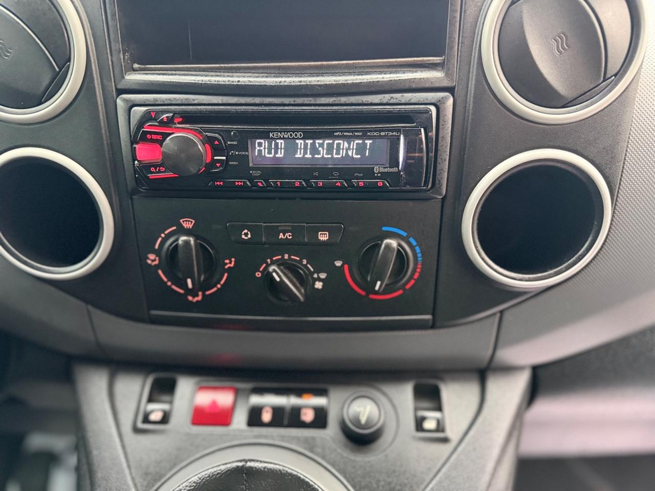 Peugeot Partner 2011 1.6 HDi furgone 3 posti GARANZIA 12 mesi ! ! !