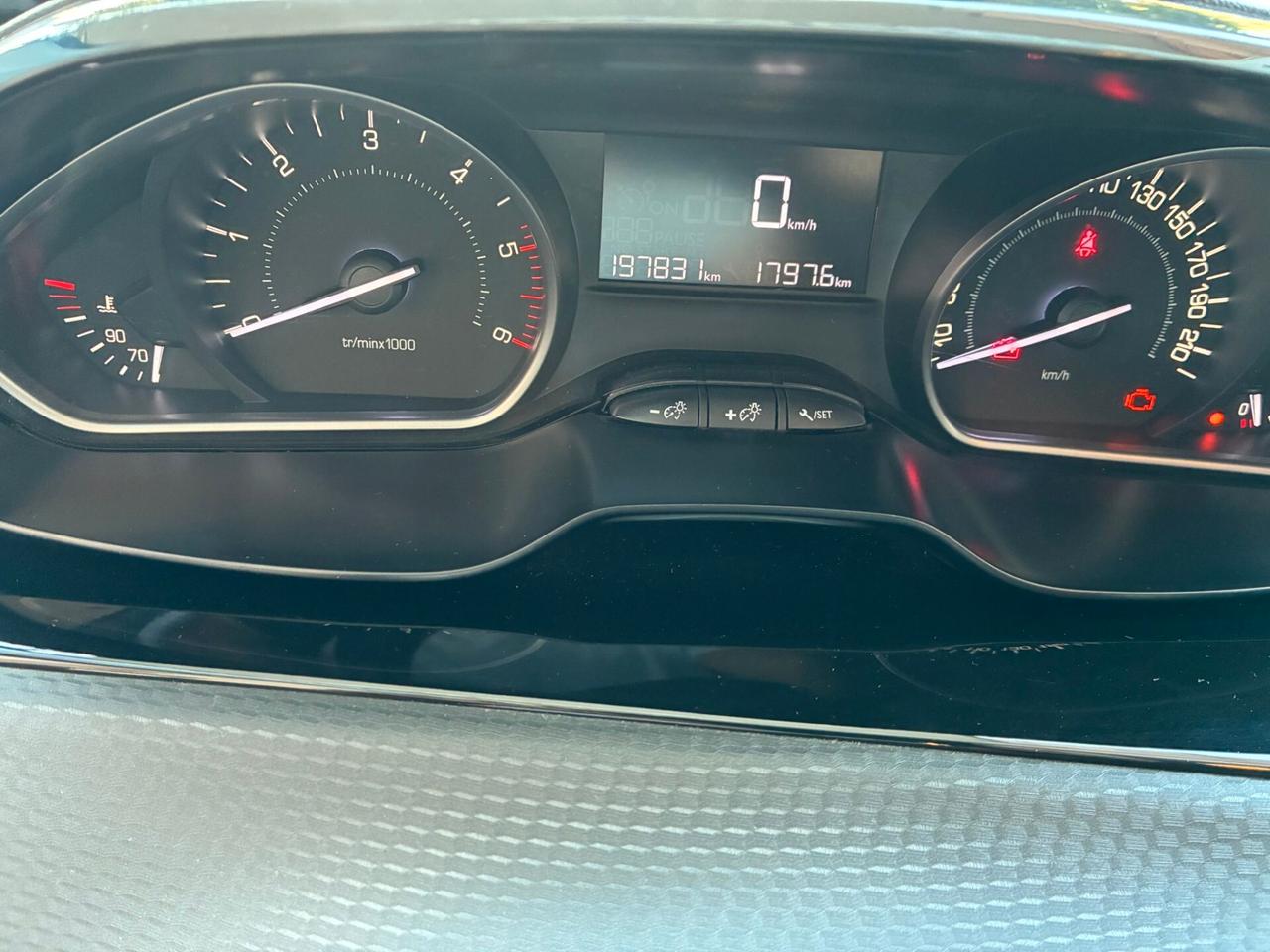 Peugeot 2008HDi 100cv perfetta garantita-15