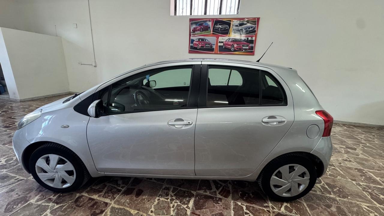Toyota Yaris 1.3 5 porte M-MT -98.000 km