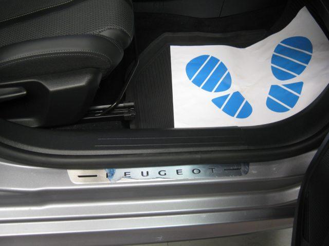 PEUGEOT 208 PureTech 100 Stop&Start EAT8 5 porte GT Line