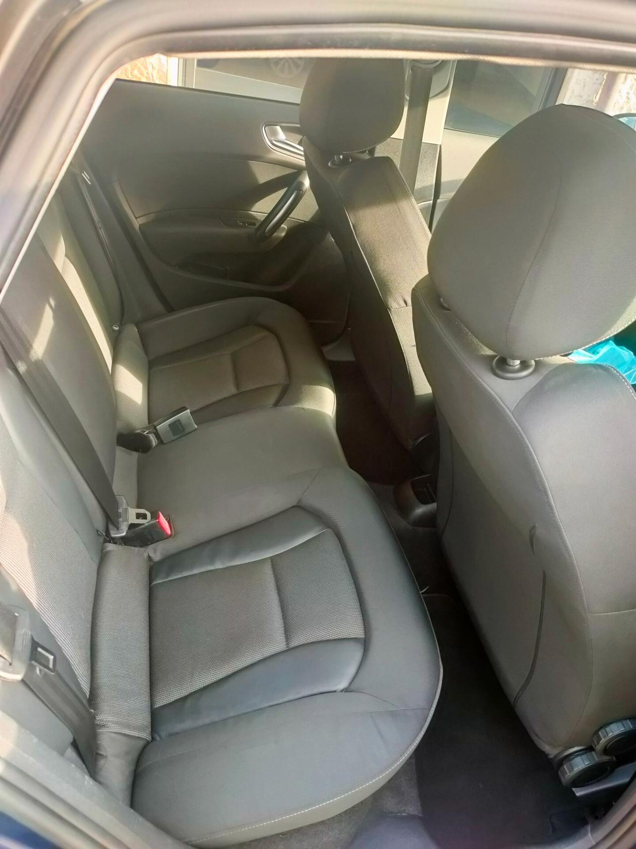 Audi A1 1.6 TDI S tronic Admired Sport