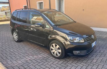 Volkswagen Touran 1.6 TDI 7 Posti Ok Neopatentati