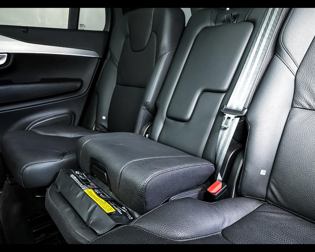 VOLVO XC90 B5 (d) AWD automatico 7 posti Plus Bright