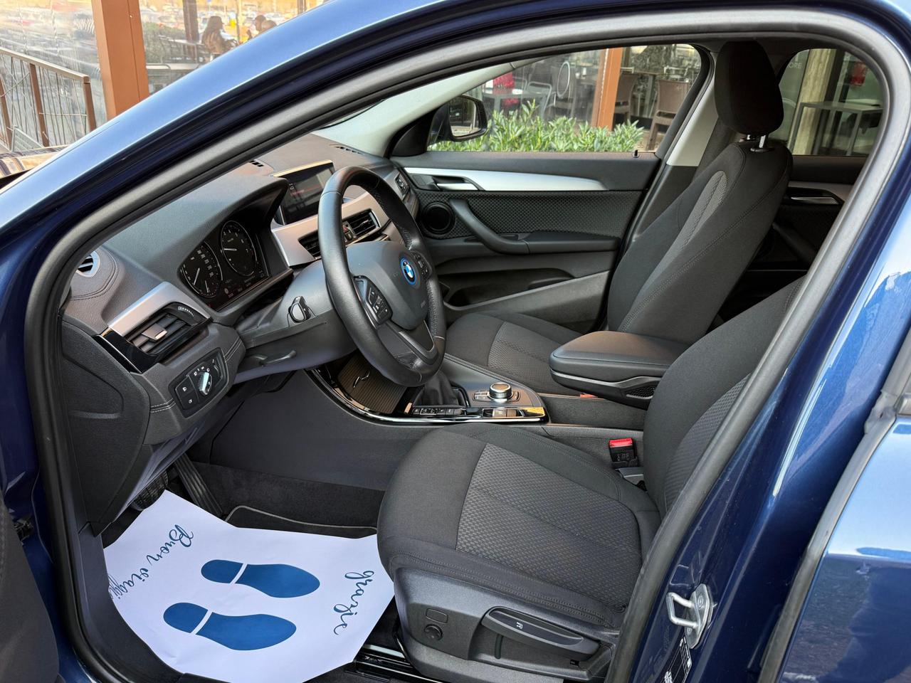 BMW X2 xdrive25e Advantage Auto 30000KM UNIPROP.