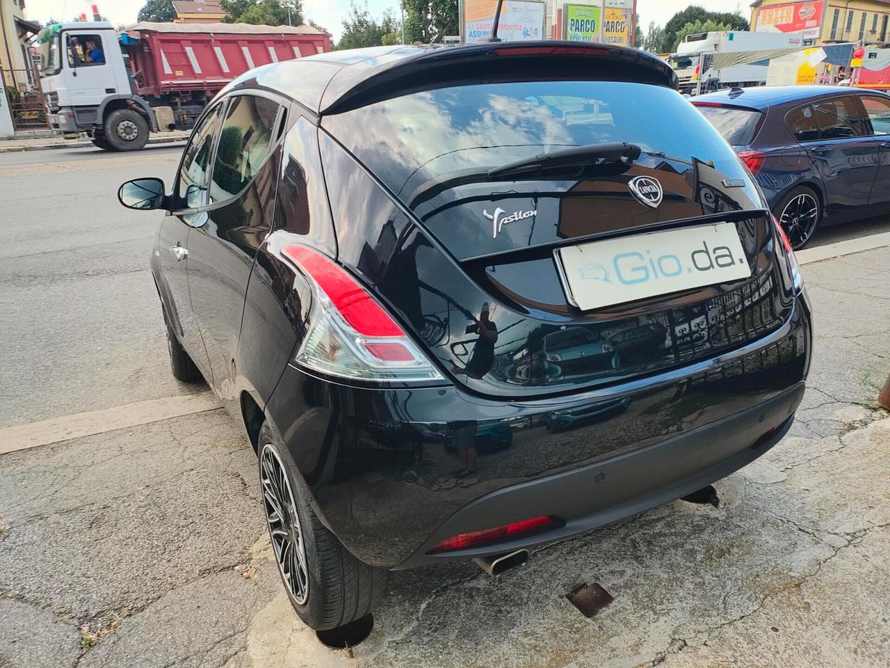 LANCIA YPSILON 1.0 HYBRID GOLD KM 22895 -2023