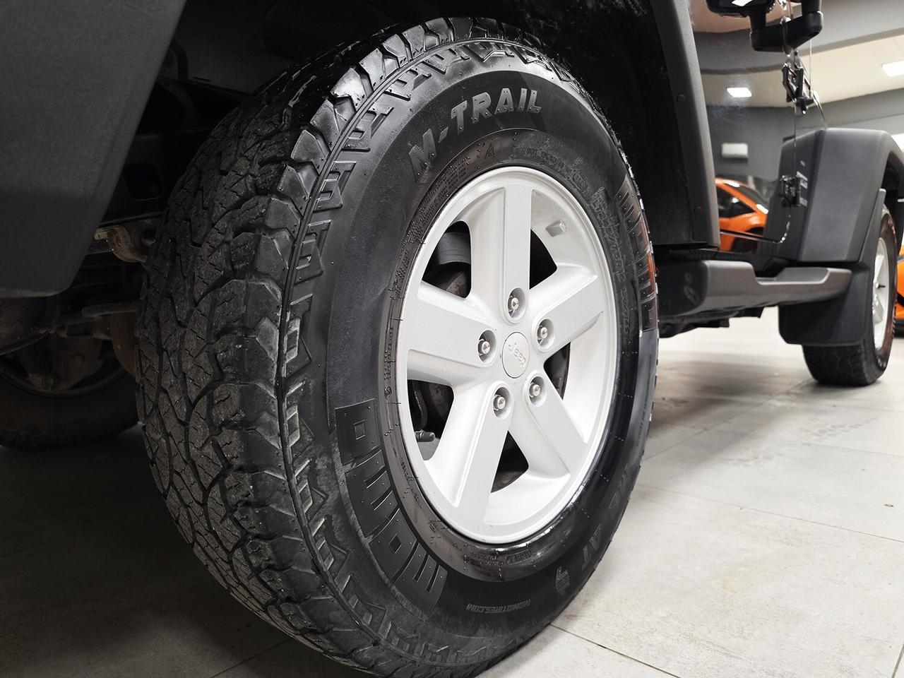 Jeep Wrangler III 2007 3p 2.8 crd Sahara auto INTERNI ROSSI _ HARD + SOFT TOP _ GARANZIA 12 MESI _ GANCIO TRAINO OMOLOGATO