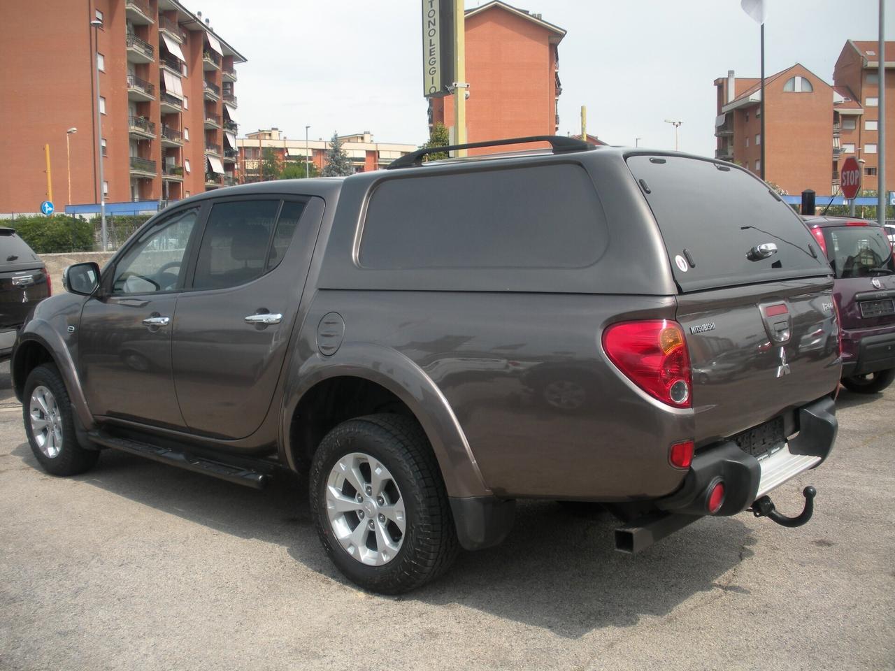 Mitsubishi L200 2.5 DI-D/178CV DC Intense Plus DPF super select