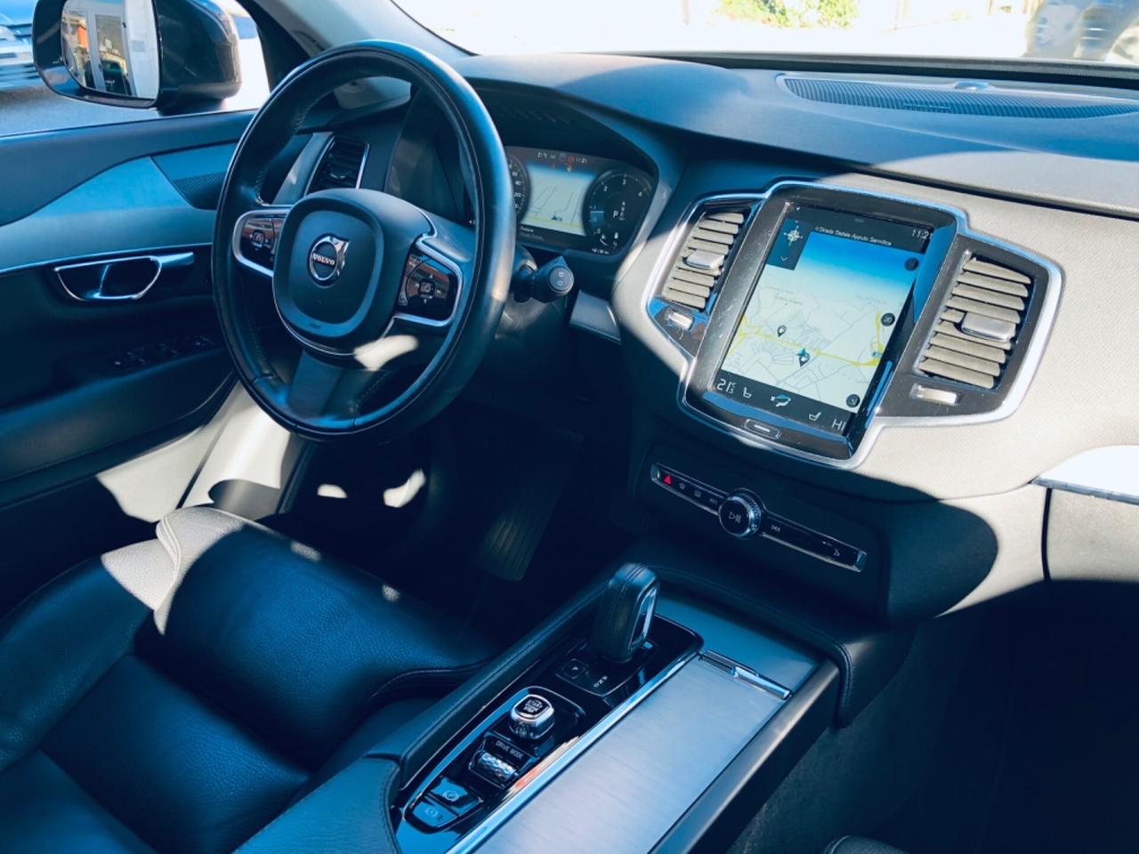 Volvo XC 90 XC90 B5 (d) AWD Geartronic Momentum