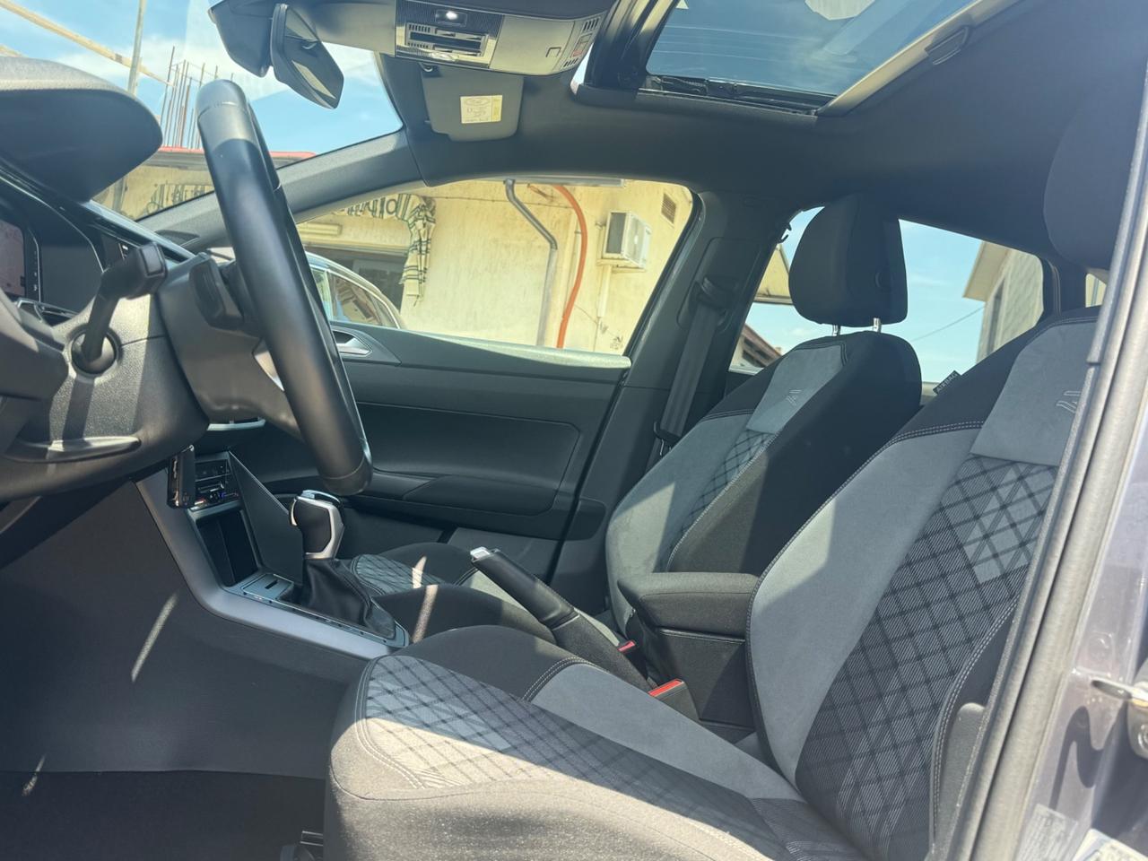 Volkswagen Taigo 1.0 TSI 110 CV DSG R-Line