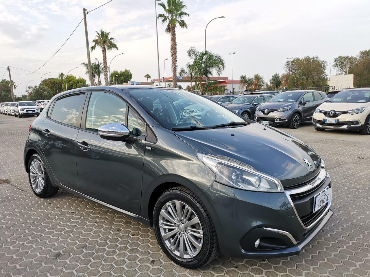 PEUGEOT 208 PureTech 82 5p. Style