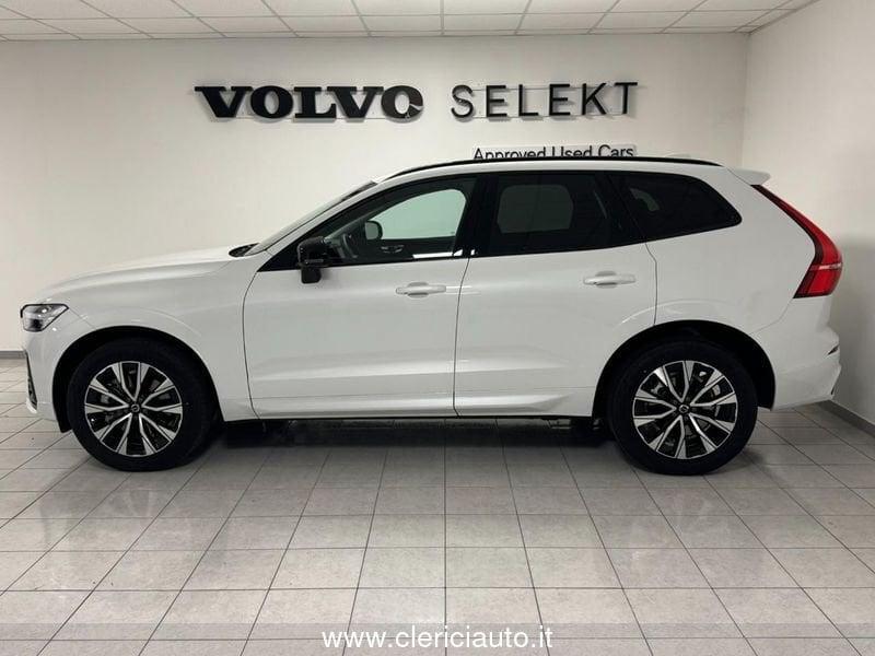 Volvo XC60 B4 (d) automatico Plus Dark - KM0