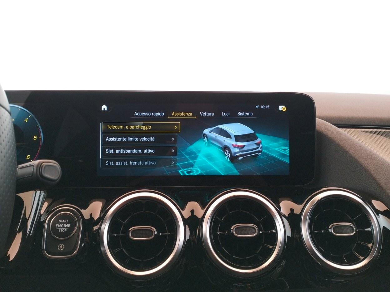 Mercedes-Benz GLA 180d Premium auto - PACCHETTO AMG - PACCHETTO NIGHT