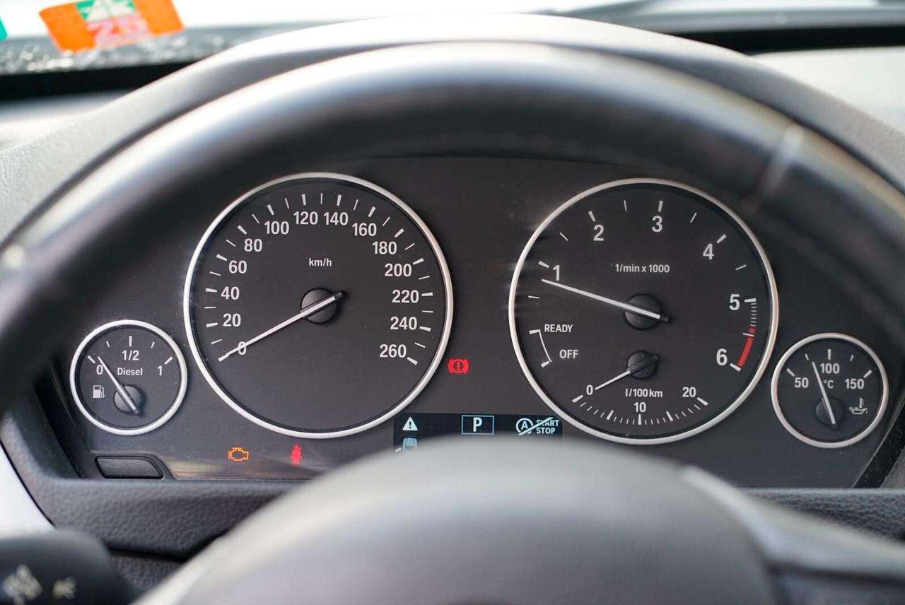 BMW 318 318d Touring Business aut.