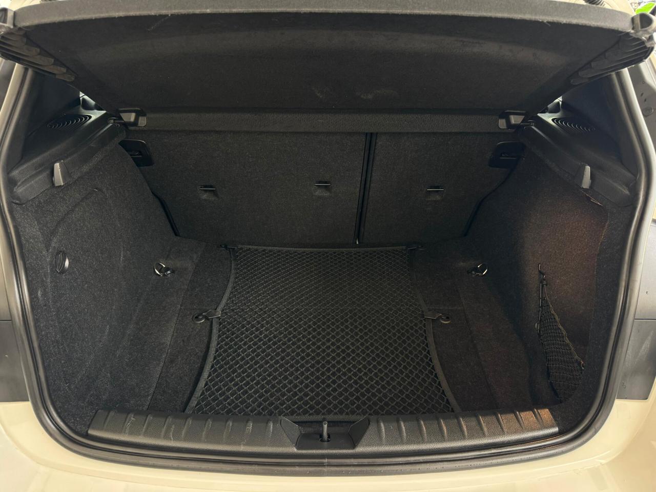 Bmw 118 118d 5p. Msport