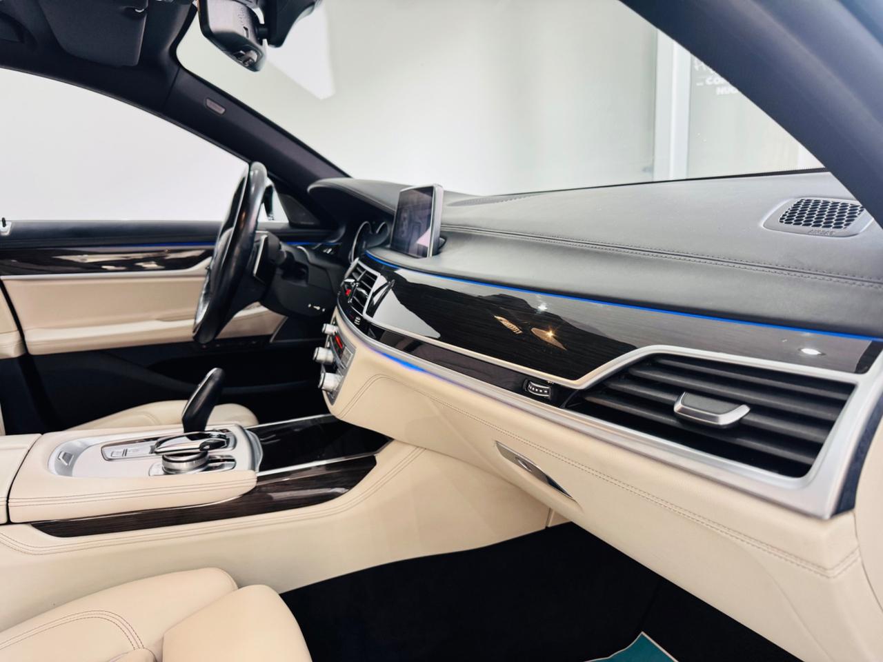 BMW 730Ld xDrive iPerformance – Extra Full – 2018