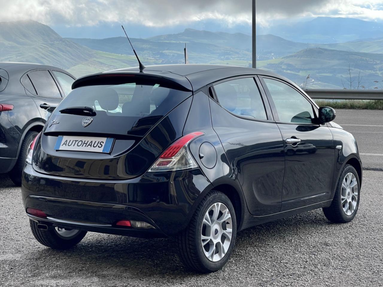 Lancia Ypsilon 1.2 69 CV 5 porte Elle