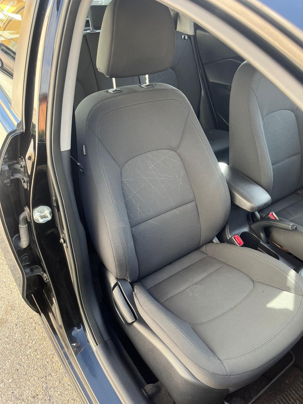 Kia Rio 1.1 CRDi 5p. Active 137000 km