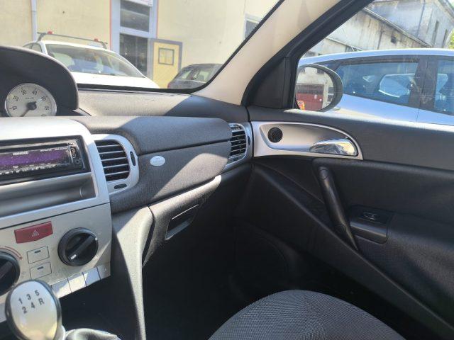 LANCIA Ypsilon 1.2 ADATTA A NEOPATENTATO