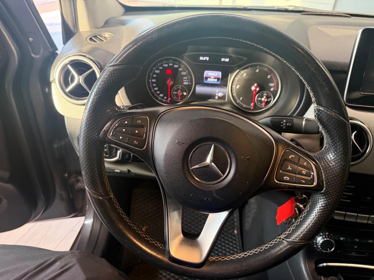 Mercedes-benz B 180 d Automatic Business