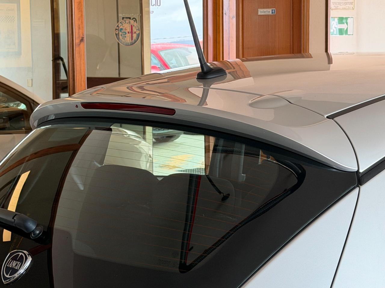 Lancia Ypsilon 1.2 69 cv. EcoChic SILVER (Imp. GPL)