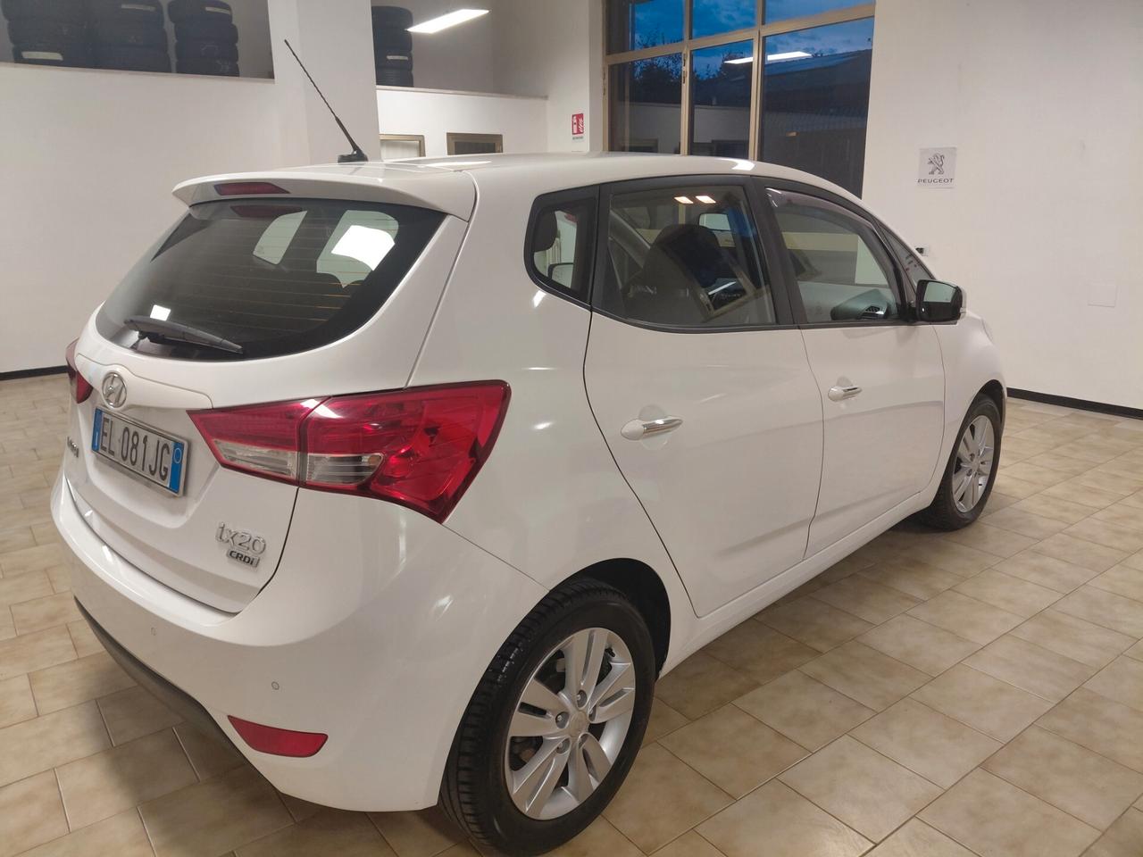 HYUNDAI IX20 ANNO 2012 DS 1.4 ADATTA NEOPATENTATI KM 100 MILA