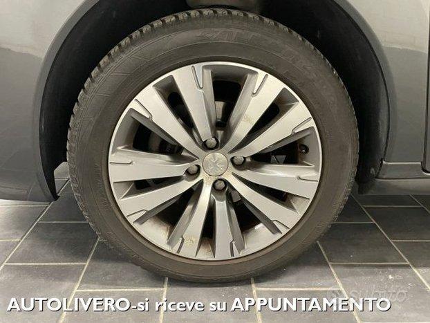 PEUGEOT 3008 1.6 HDi 115CV Active