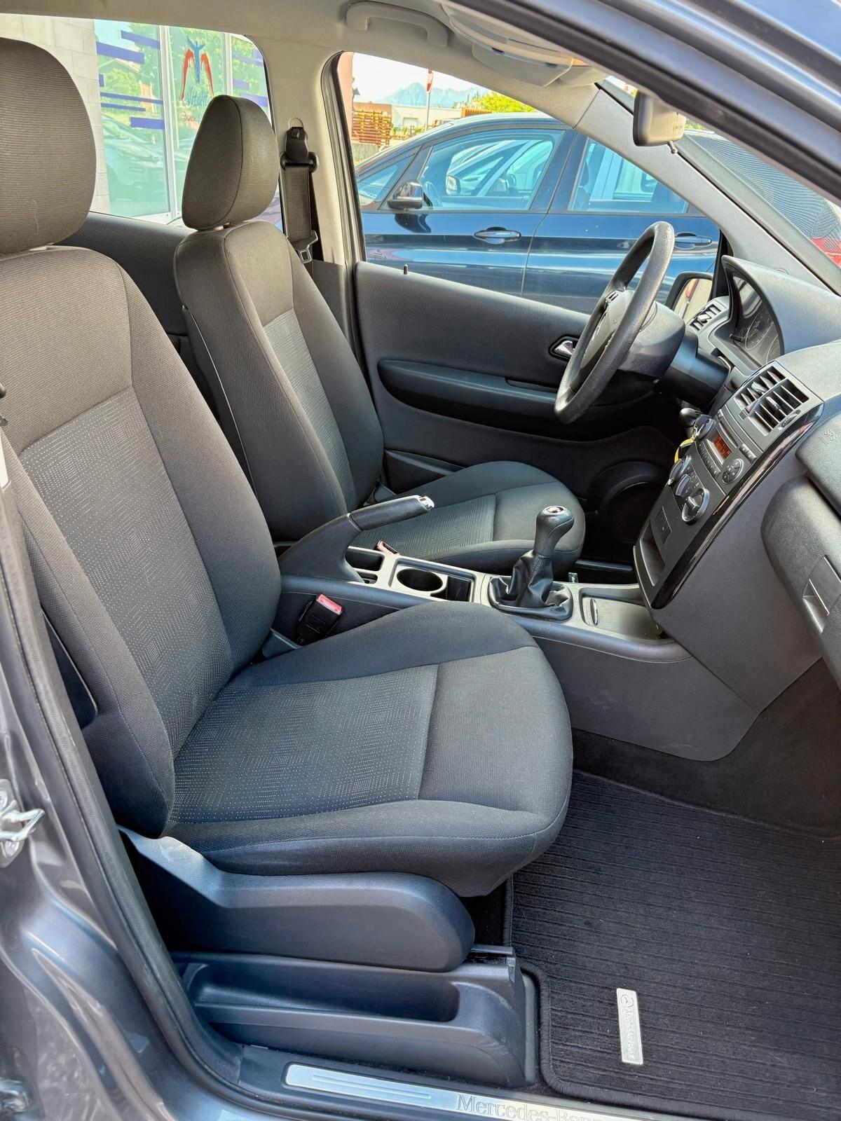 Mercedes classe A160 neopatentati