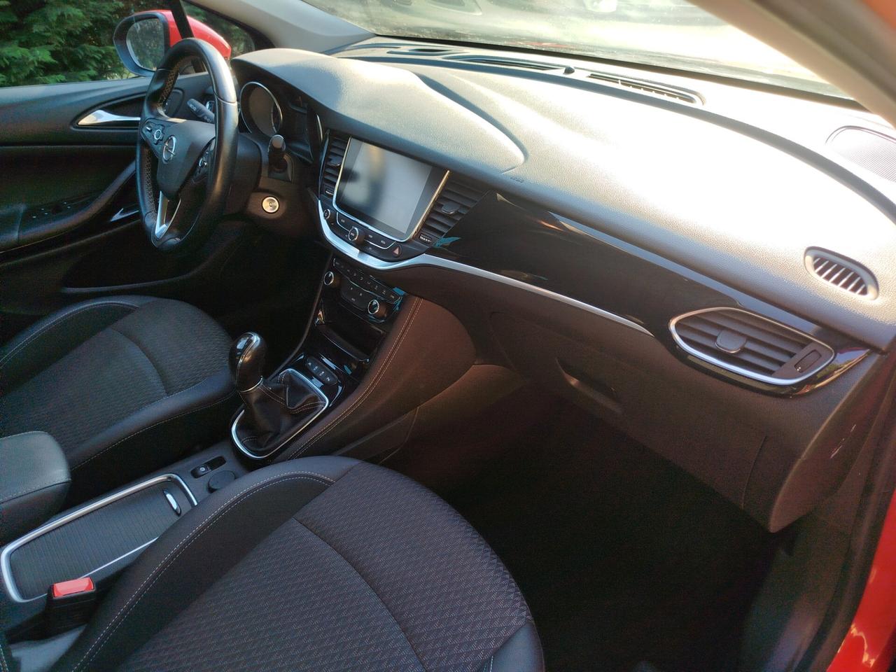 Opel Astra 1.6 BiTurbo OPC Line