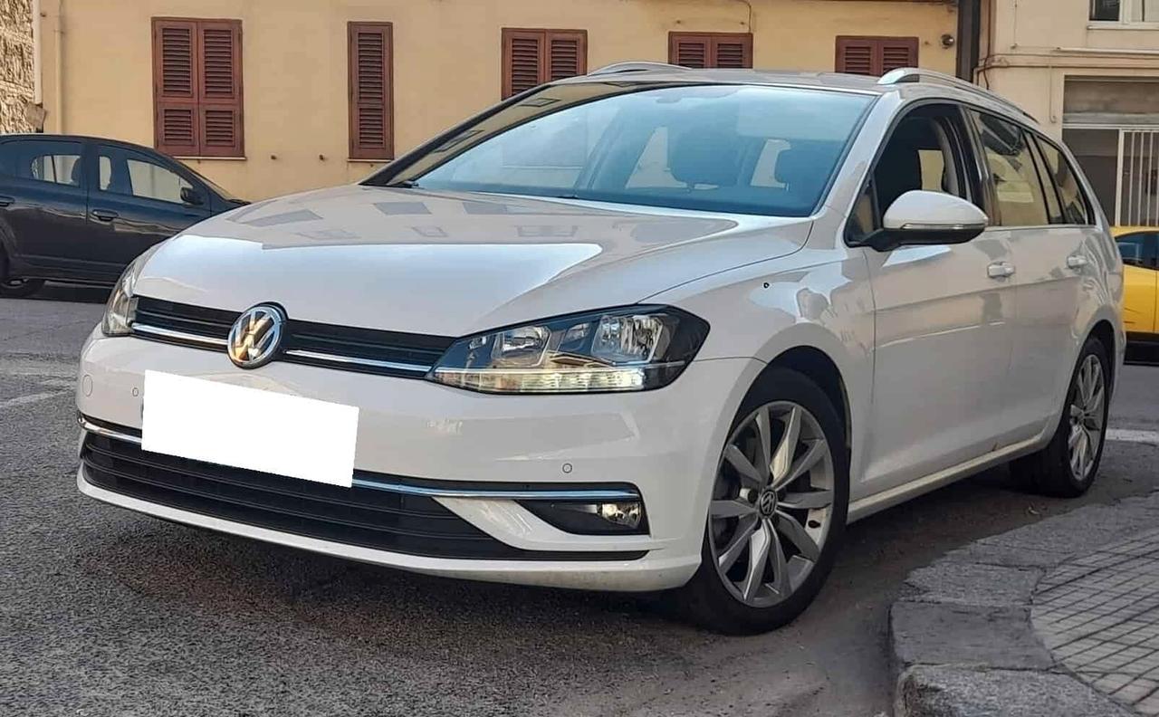 Volkswagen Golf Variant 1.6 TDI 115CV Executive (Finanziabile)