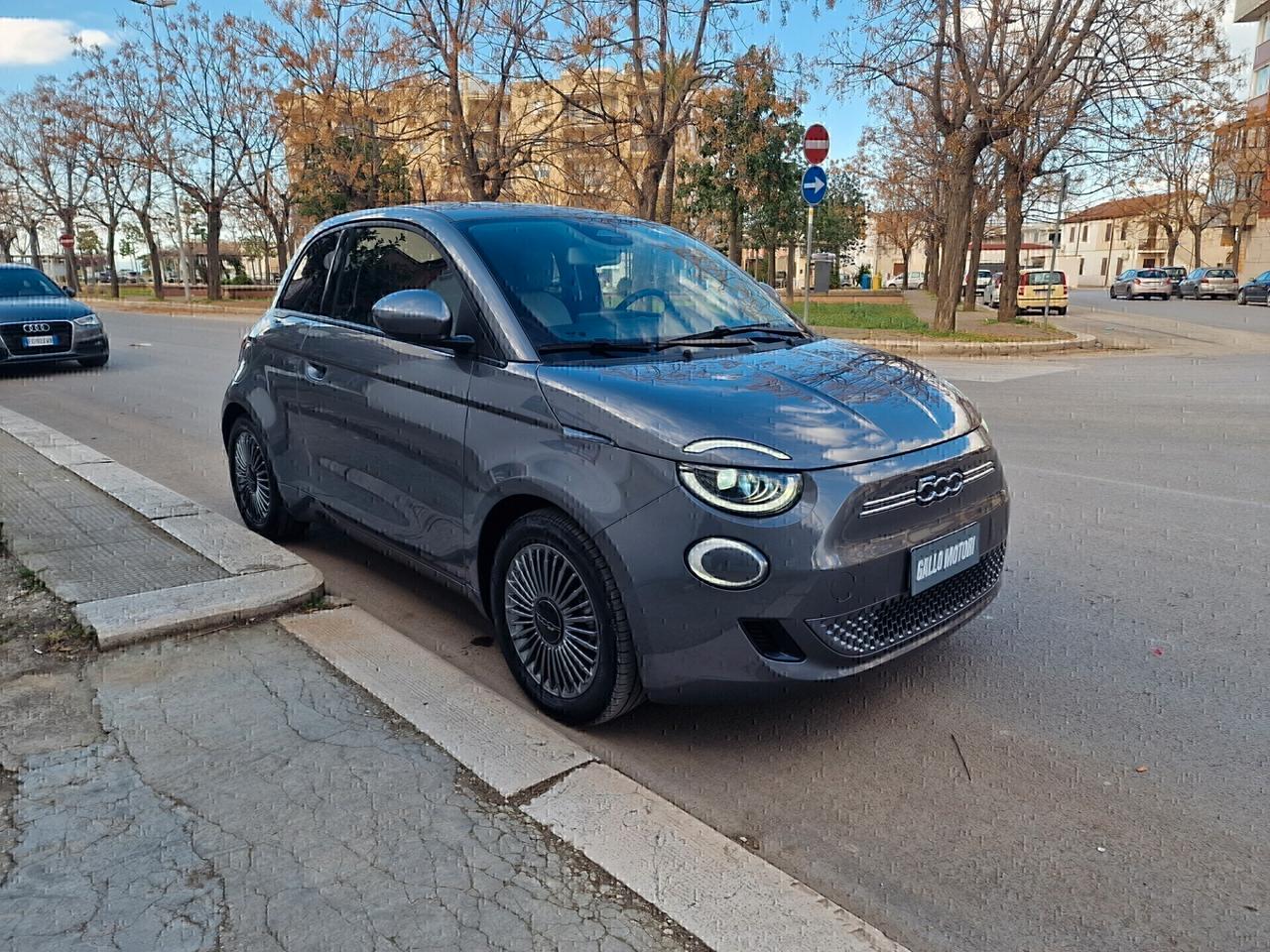 ACQUISTA O NOLEGGIA FIAT 500ELETTRICA ICON 2021