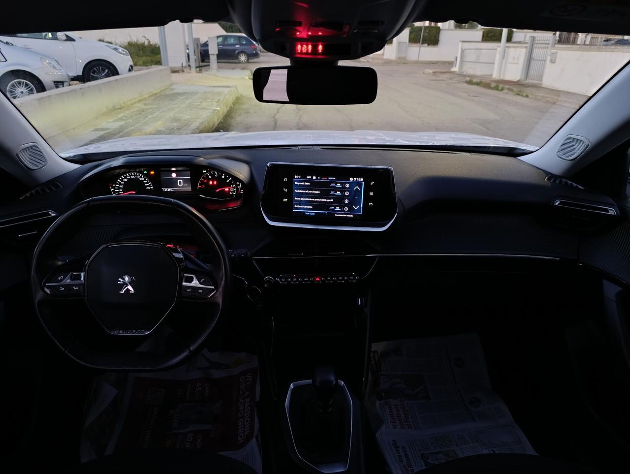 PEUGEOT 2008 1.5 HDI 12/2020 LED/NAV/SENSORI POSTERIORI