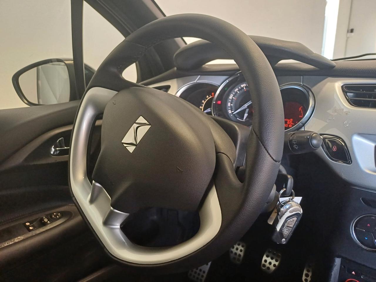 Citroen DS3 DS 3 1.4 HDi 70 Just Black