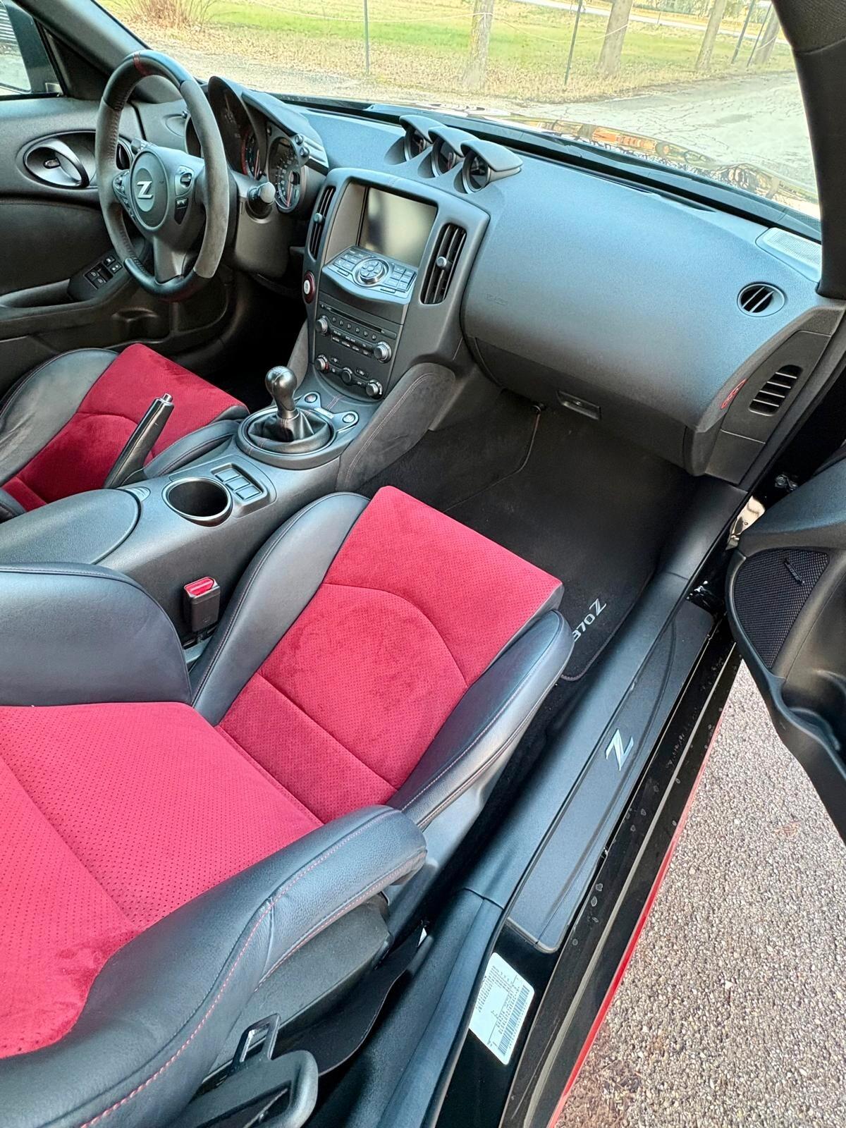 Nissan 370Z Coupé 3.7 V6 Nismo