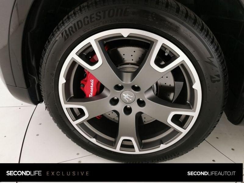 Maserati Levante 3.0 V6 430cv auto