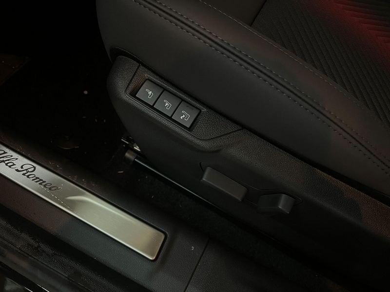 Alfa Romeo Junior Junior 1.2 145 CV Hybrid eDCT6 Speciale