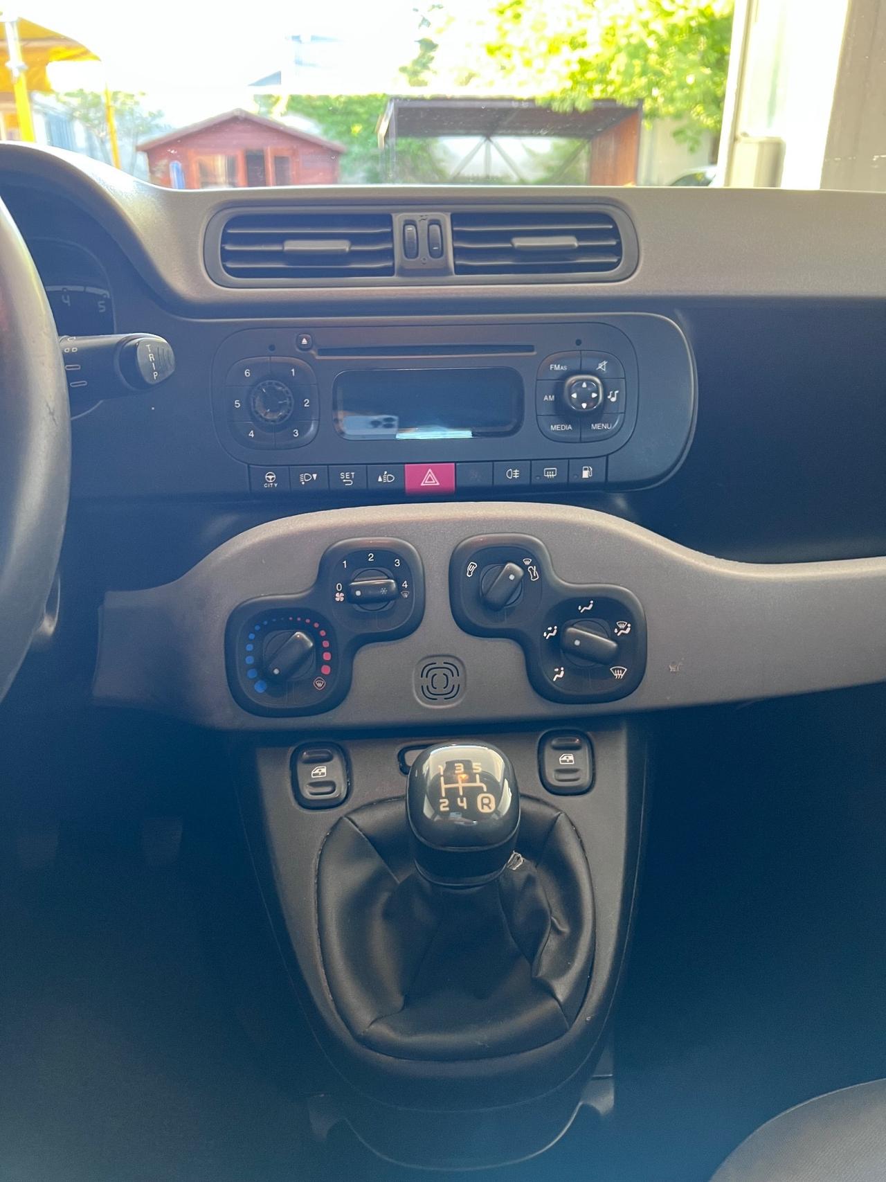 Fiat Panda / 2015/ METANO/ Neopatentati