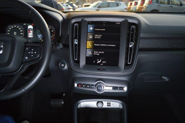 VOLVO XC40 T2 automatico Essential