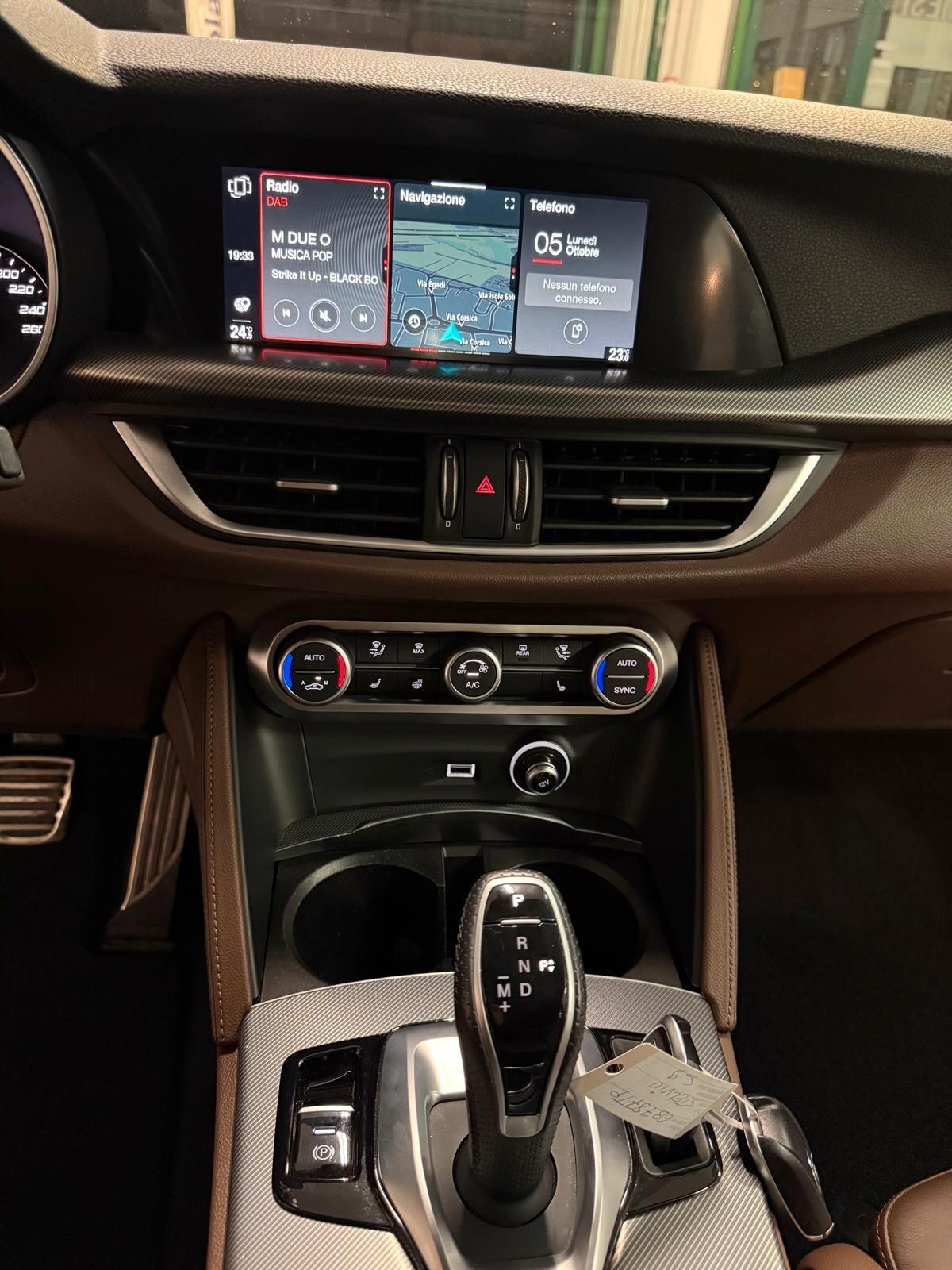 Alfa Romeo Stelvio 2.2 210 CV AT8 Q4 Veloce