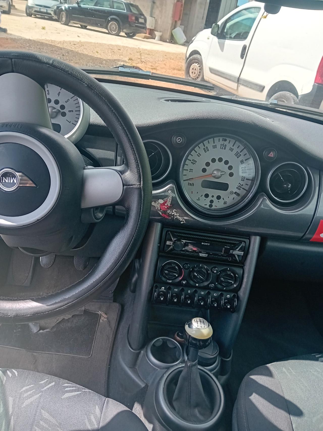 Mini Mini 1.5 Cooper D