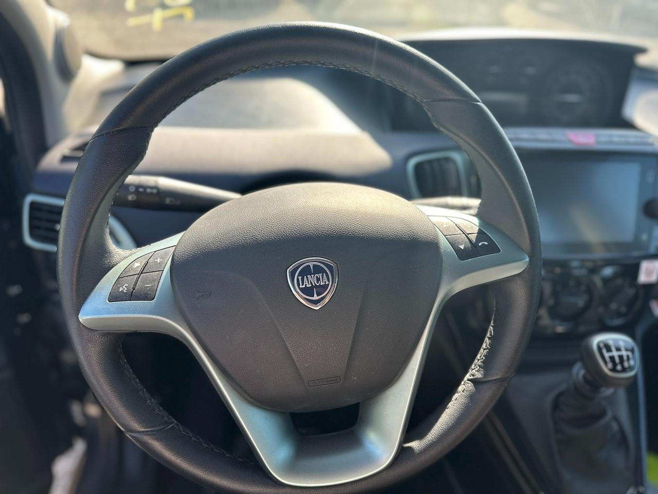 LANCIA Ypsilon III 2021 - Ypsilon 1.0 firefly hybrid Platino s&s 70cv