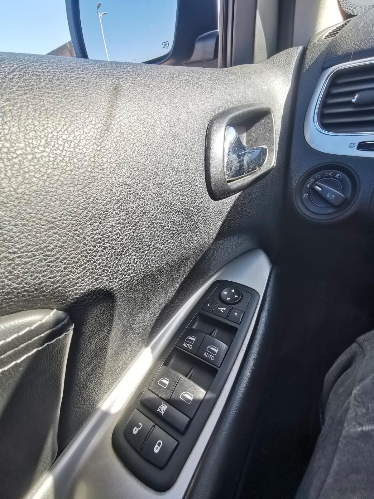 Fiat Freemont 2.0 MJ 140 CV Urban 7 POSTI