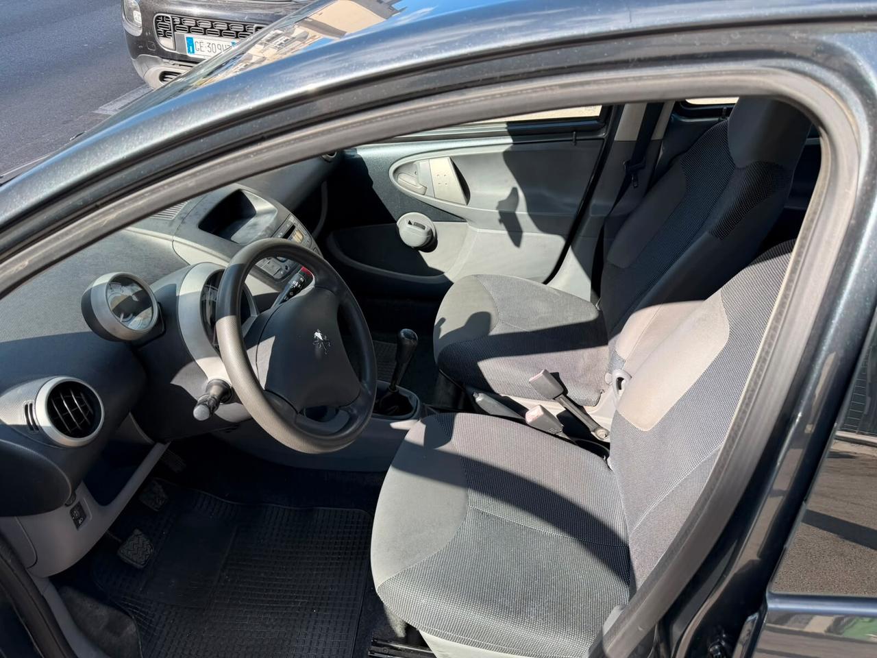 Peugeot 107 1.4 HDi 5p. Plaisir