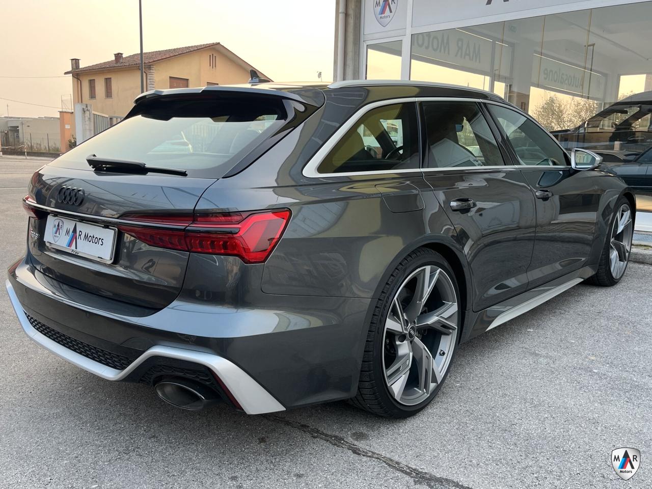 Audi RS6 Avant 4.0 TFSI V8 quattro tiptronic